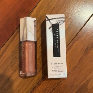 Fenty Beauty Gloss Bomb